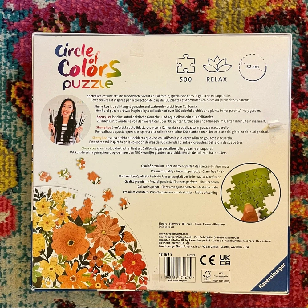 Ravensburger Circle of Colors 500 piece round Puzzle with Floral Design - Picture 2 of 4